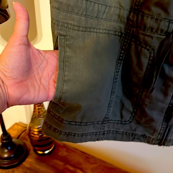 Army green vest with zipper, pocket - Picture 6 of 6